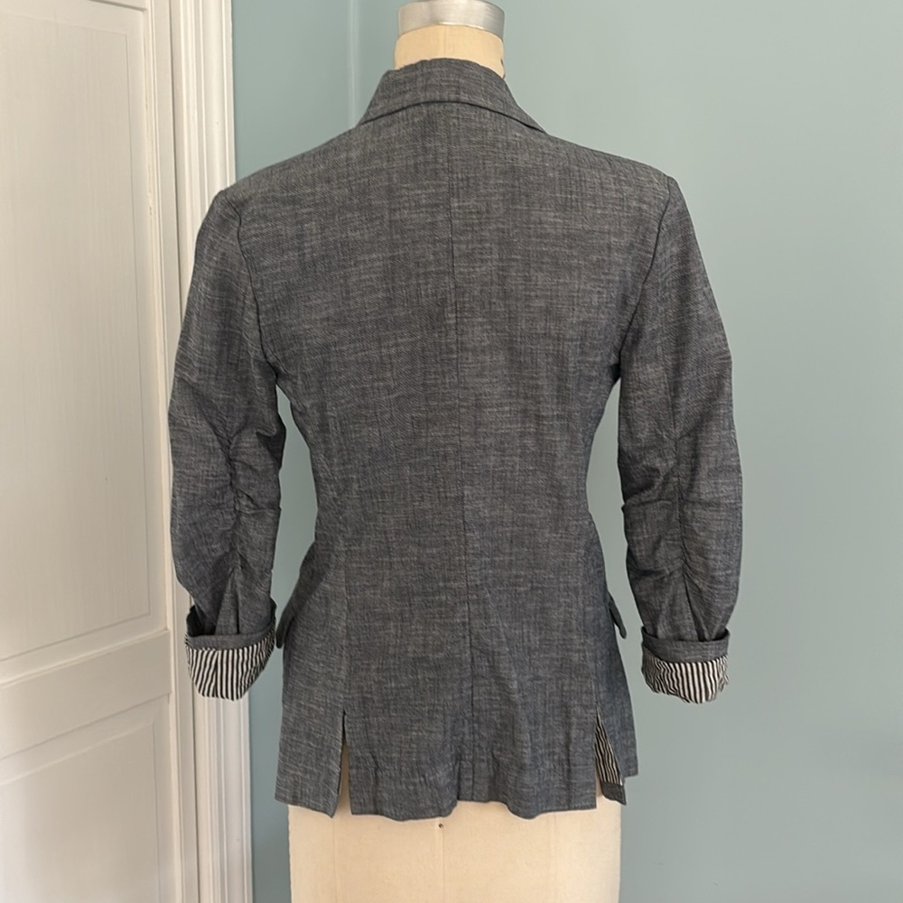 Blazer - Picture 4 of 4